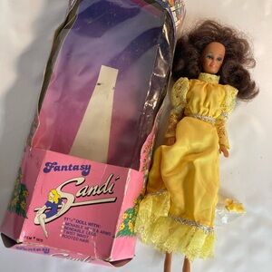 Fantasy Sandi L Vintage Doll by Totsy Yellow Dress #1975